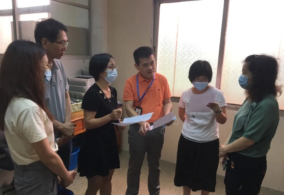 广州市海珠区市场羁系局专家一行到白云山腾博会官网公司举行计量检查指导