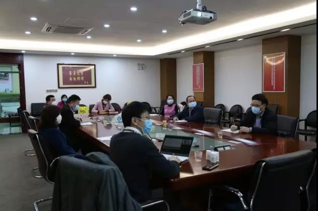 省药监局党组成员苏盛锋率队赴白云山腾博会官网公司调研督导事情