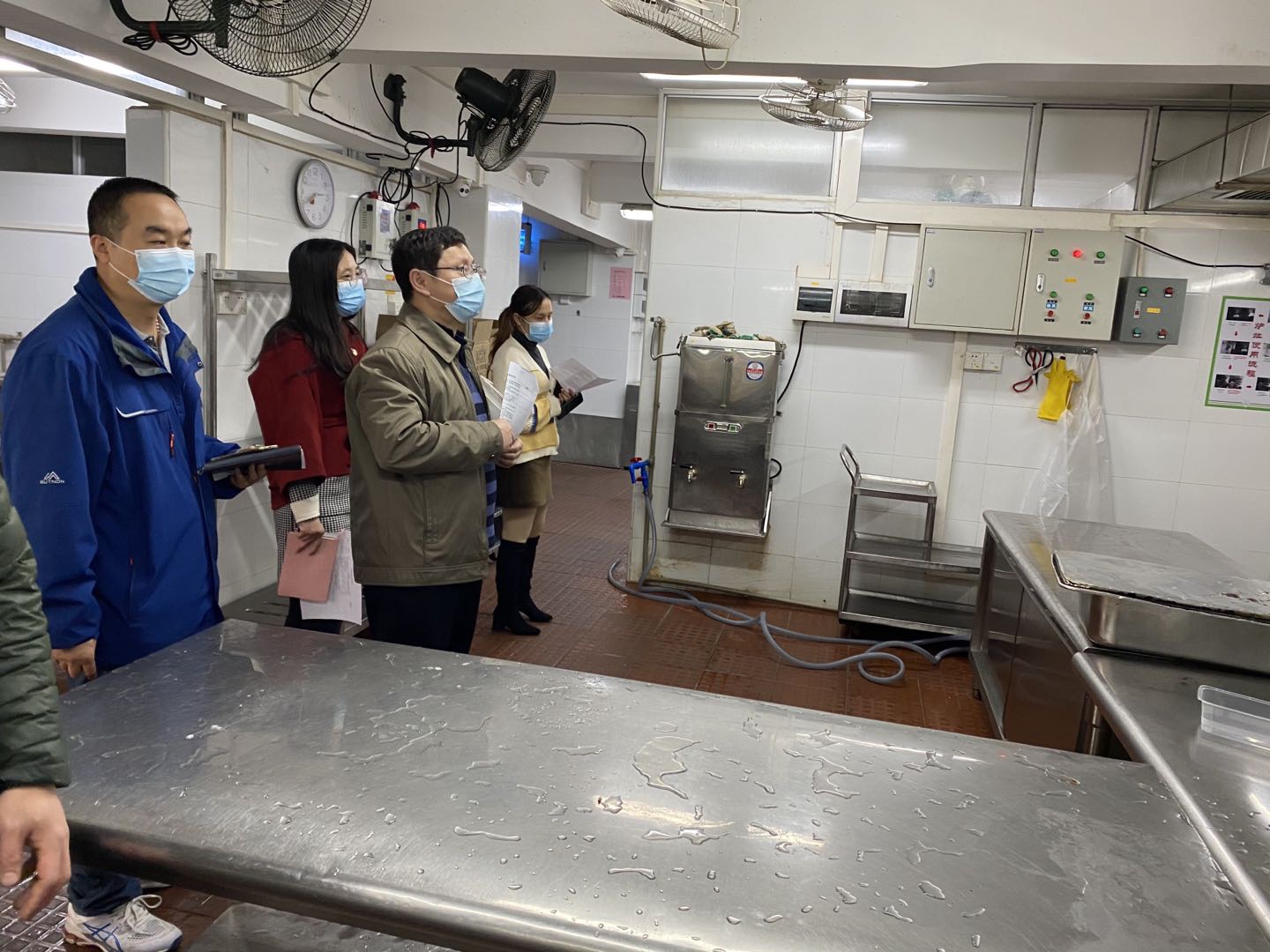 疫情防控做到位，，，，监视检查落实处 ----白云山腾博会官网公司开展疫情防控检查事情