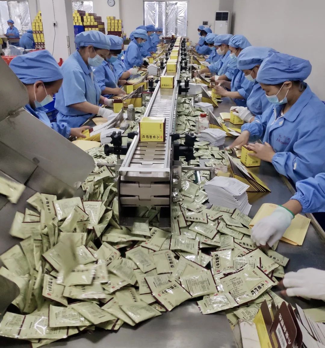 腾博会官网“疫”路继承，，，守护羊城安康